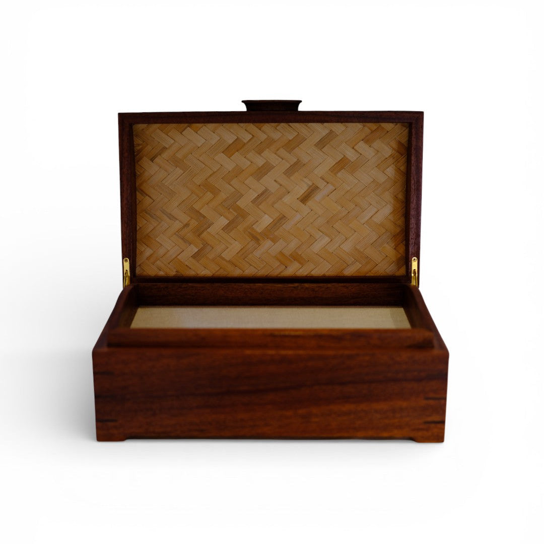 Keepsakes Box with Tray