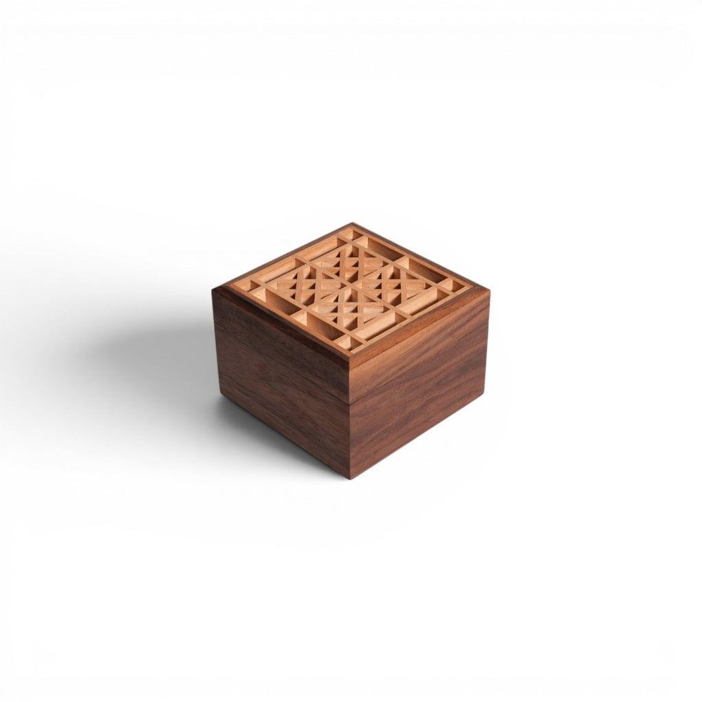 Geometric Lid Storage Box