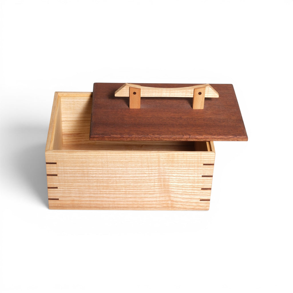 Storage Box with Lift Lid I